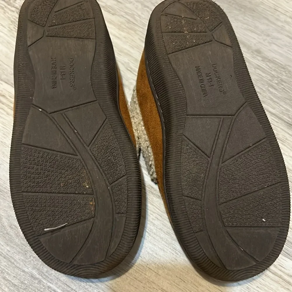 Dockers kids slippers size M 13-1 preloved ❤️